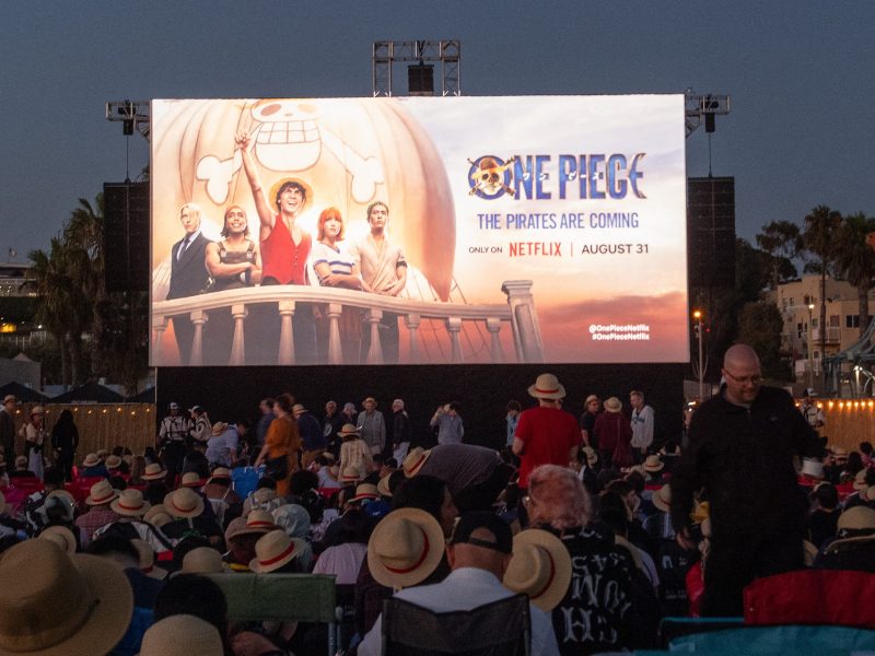 Screening der One Piece Live-Action-Serie am Santa Monica Pier